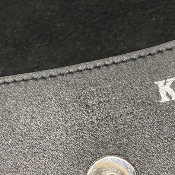 LOUIS VUITTON Etui Lunette Woody Monogram Eclipse - 366-041725 - Picture 7 of 7